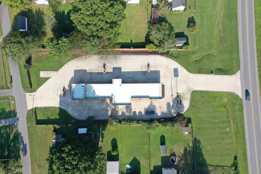 382 Warren C Coleman blvd, Concord, NC à vendre - Photo du bâtiment - Image 3 de 5