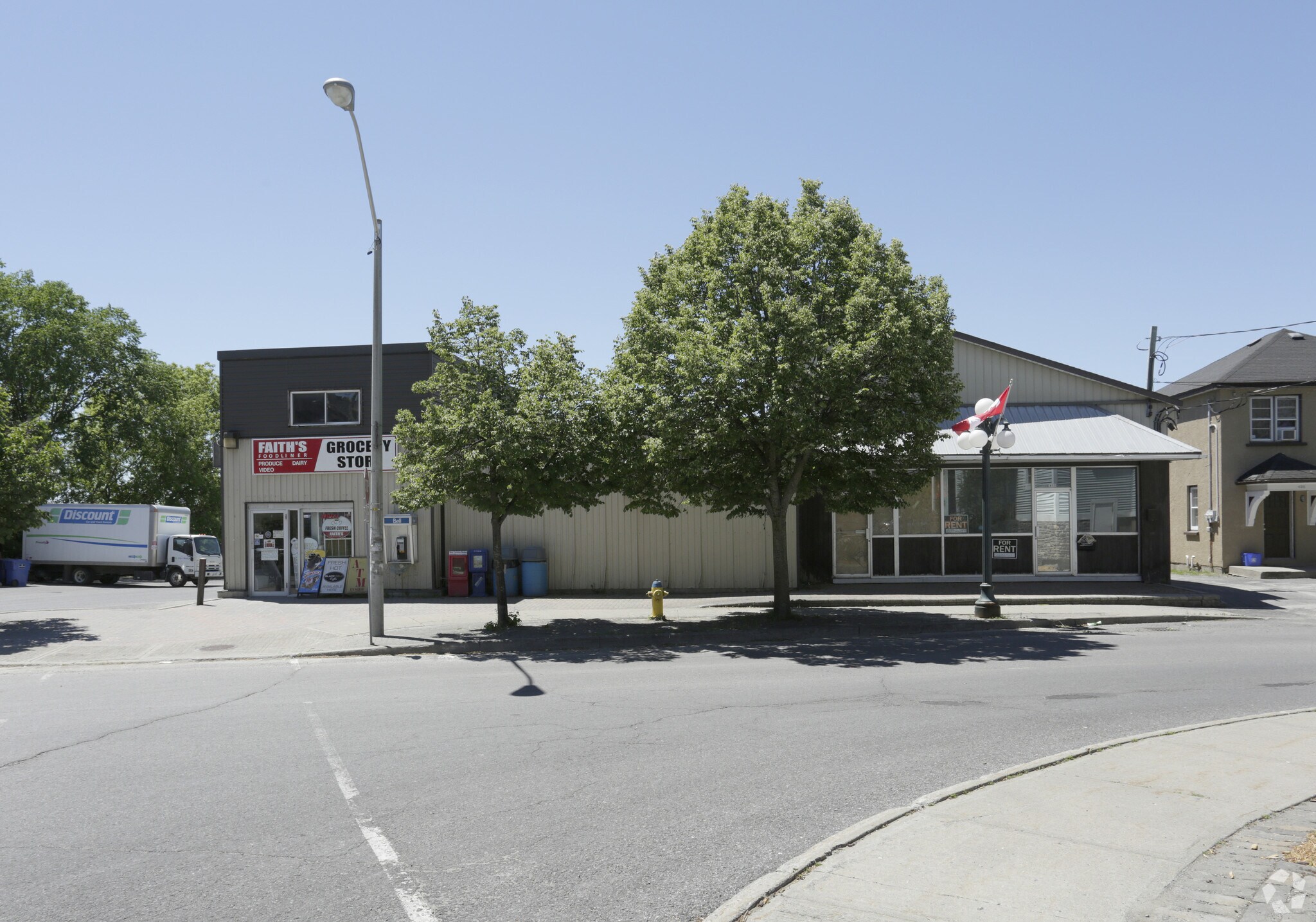 433 Donald B Munro Dr, Ottawa, ON for sale Primary Photo- Image 1 of 1