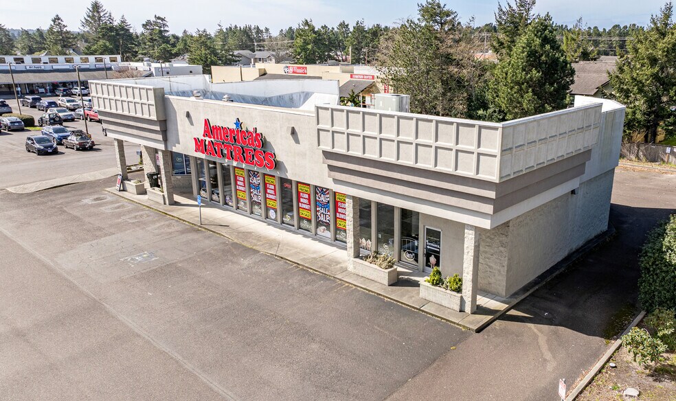 2455 US-101 Hwy, Florence, OR à louer - Photo du bâtiment - Image 2 de 7