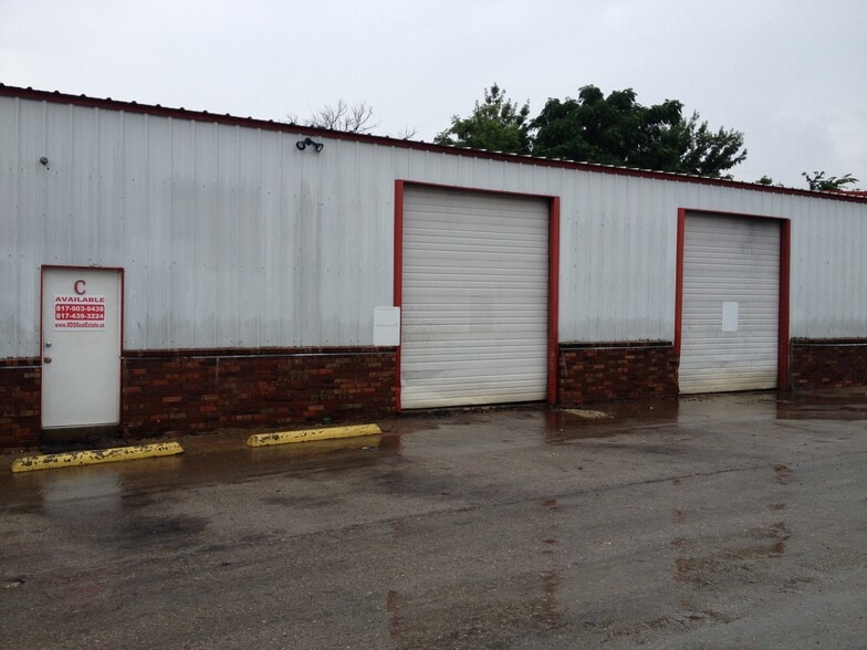 3101 N Main St, Mansfield, TX for lease - Building Photo - Image 3 of 4