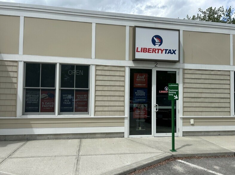 270 Grove St, Worcester, MA à louer - Photo du bâtiment - Image 2 de 4