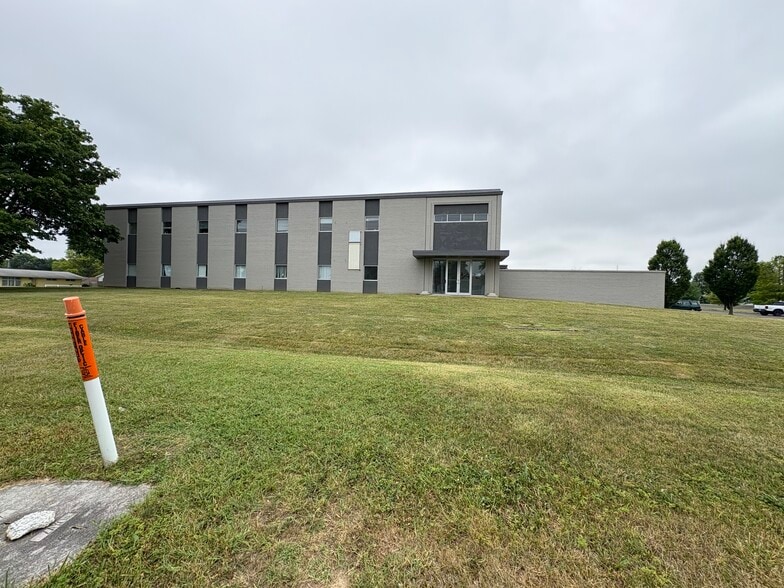 1201 Cumberland Ave, West Lafayette, IN for lease - Building Photo - Image 3 of 39