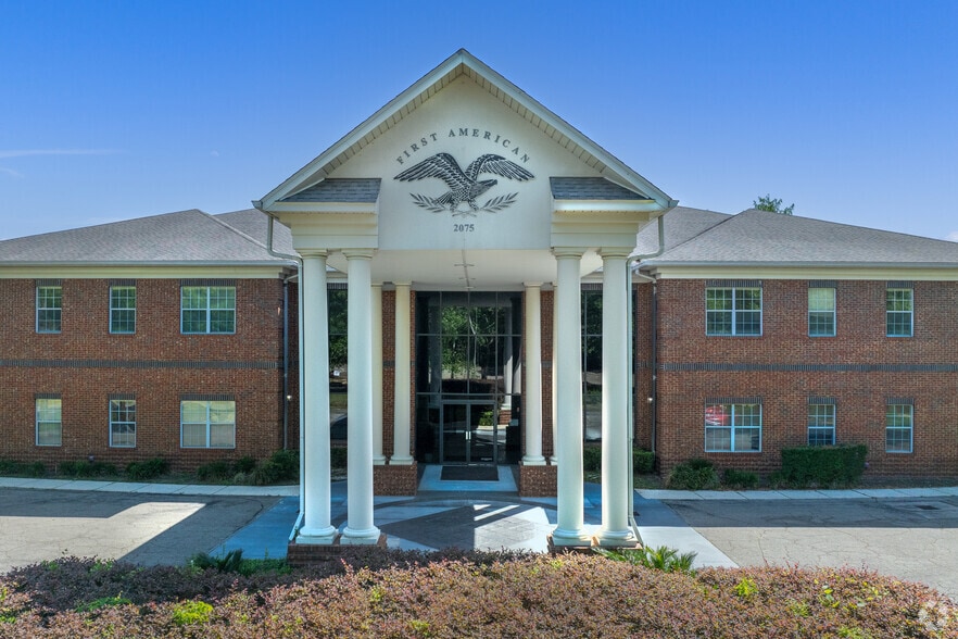 2075 Centre Pointe Blvd, Tallahassee, FL à louer - Photo du bâtiment - Image 2 de 5
