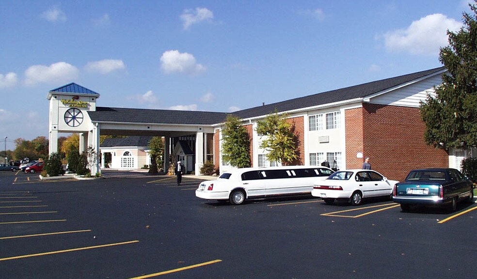 1600 E Main St, St Charles, IL à louer - Photo du bâtiment - Image 3 de 6