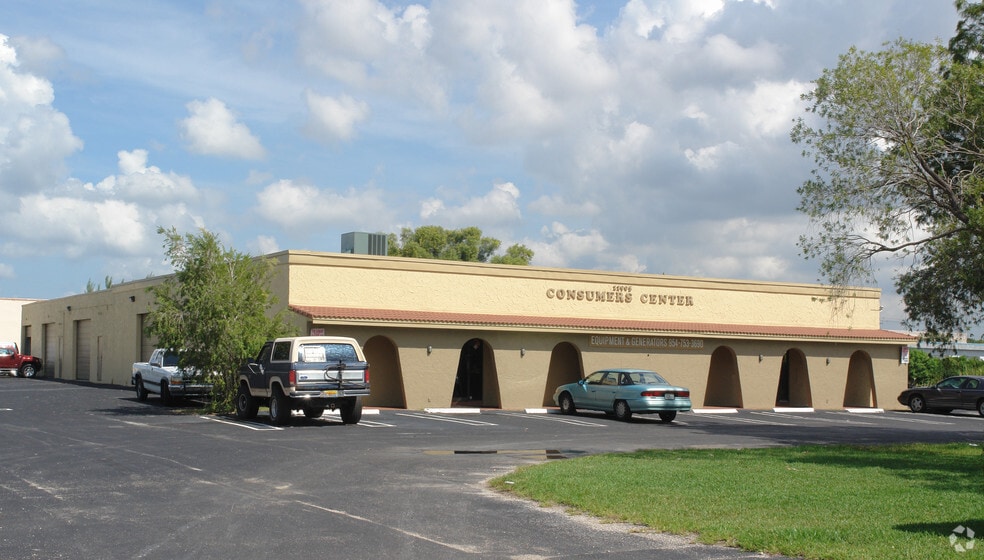 11905 NW 35th St, Coral Springs, FL for lease - Building Photo - Image 2 of 11