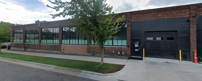 Plus de détails pour 1911 Jefferson St NE, Saint Anthony, MN - Local d'activités à louer