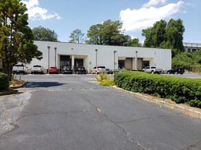 495 Circle 85, College Park, GA for lease Building Photo- Image 2 of 2