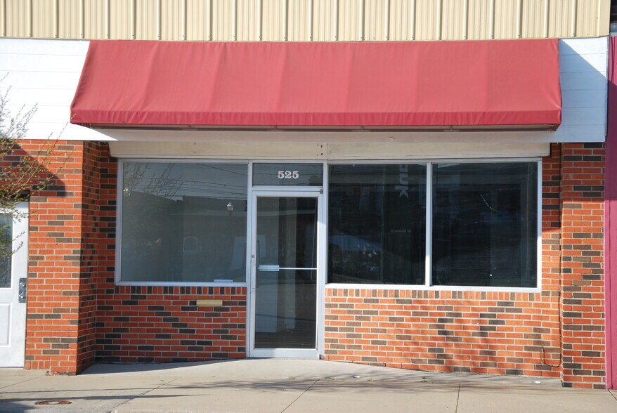 525 W Coates St, Moberly, MO for lease - Primary Photo - Image 1 of 2