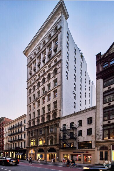 160 Mercer St, New York, NY à louer - Photo du bâtiment - Image 1 de 3