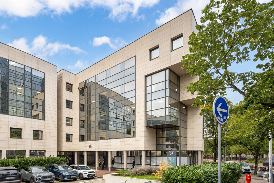 Bureau dans Lyon à louer - Photo du bâtiment - Image 2 de 11