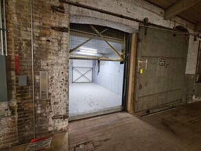 4861 Spring Grove Ave, Cincinnati, OH for lease Building Photo- Image 2 of 5