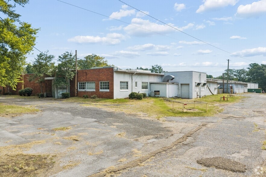 300 N Newton Ave, Newton, MS for sale - Building Photo - Image 3 of 22