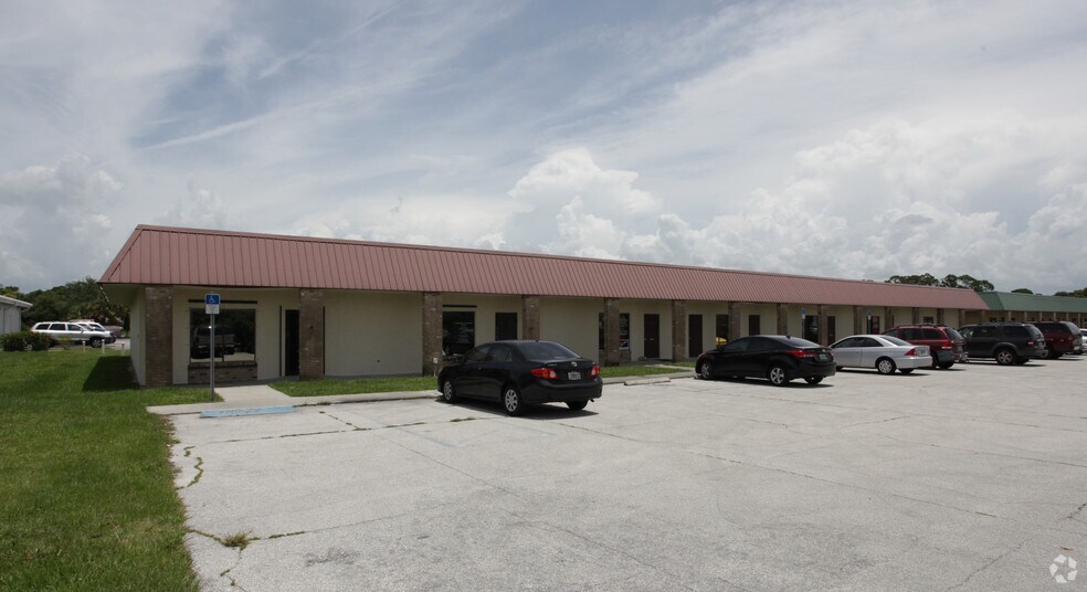 101-113 NE 19th Dr, Okeechobee, FL à louer - Photo du bâtiment - Image 2 de 22