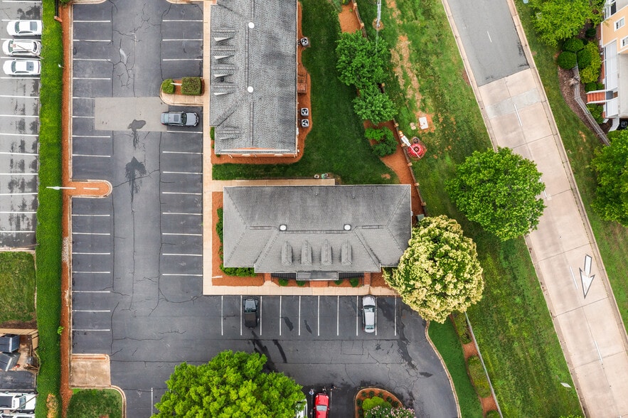 130 N Mcdowell St, Charlotte, NC à vendre - Aérien - Image 2 de 27