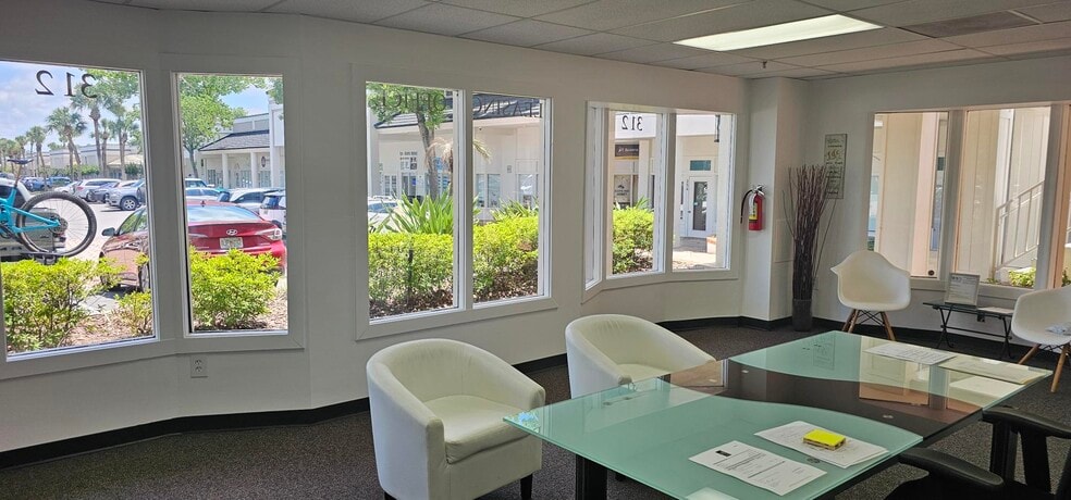 218-384 Wilshire Blvd, Casselberry, FL for lease - Building Photo - Image 3 of 26