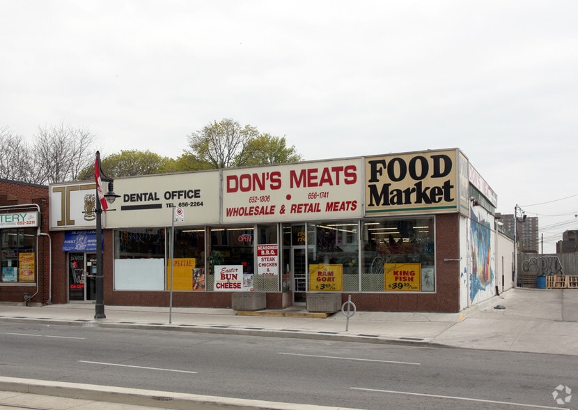 1747-1749 St Clair Ave W, Toronto, ON for lease - Building Photo - Image 2 of 5