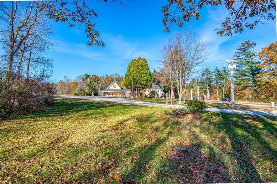 146 Calef Hwy, Barrington, NH for sale - Building Photo - Image 3 of 5