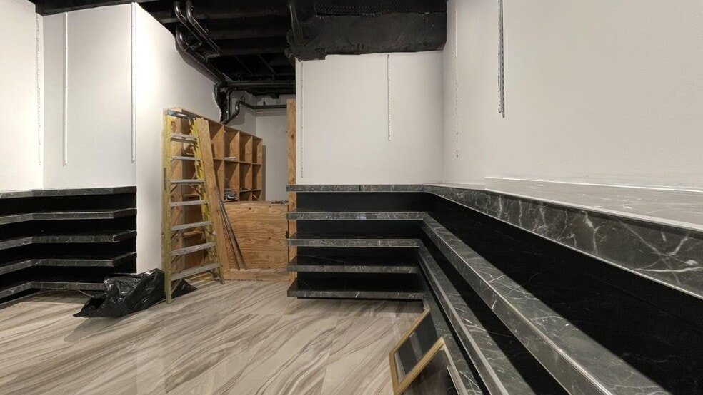 1271 Fulton St, Brooklyn, NY for lease - Building Photo - Image 2 of 8