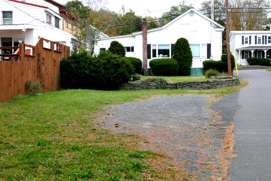 527 Main St, Cairo, NY à vendre - Photo du bâtiment - Image 2 de 10