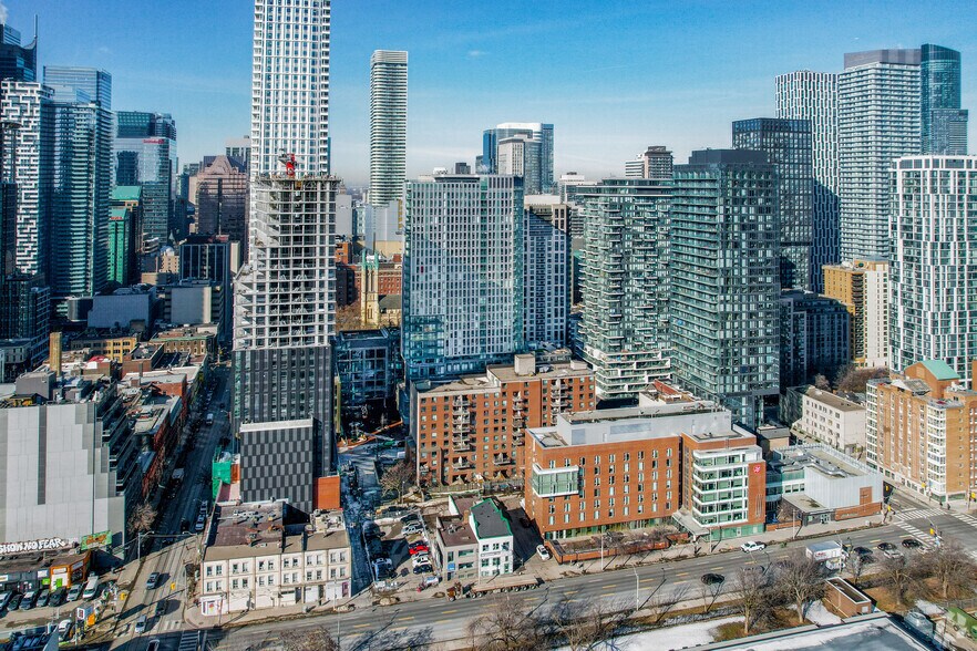 30 Mutual St, Toronto, ON à louer - Aérien - Image 3 de 3