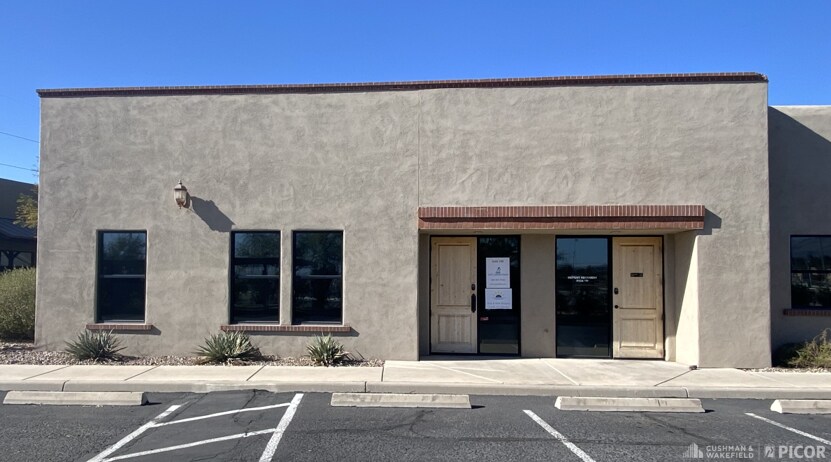 4582 N 1st Ave, Tucson, AZ à vendre - Photo du bâtiment - Image 2 de 18