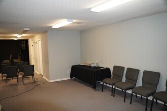 4137 Whitney Ave, Hamden, CT à louer Photo intérieure- Image 2 de 6