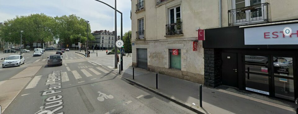 Commerce de détail dans Nantes à louer - Photo du bâtiment - Image 2 de 5
