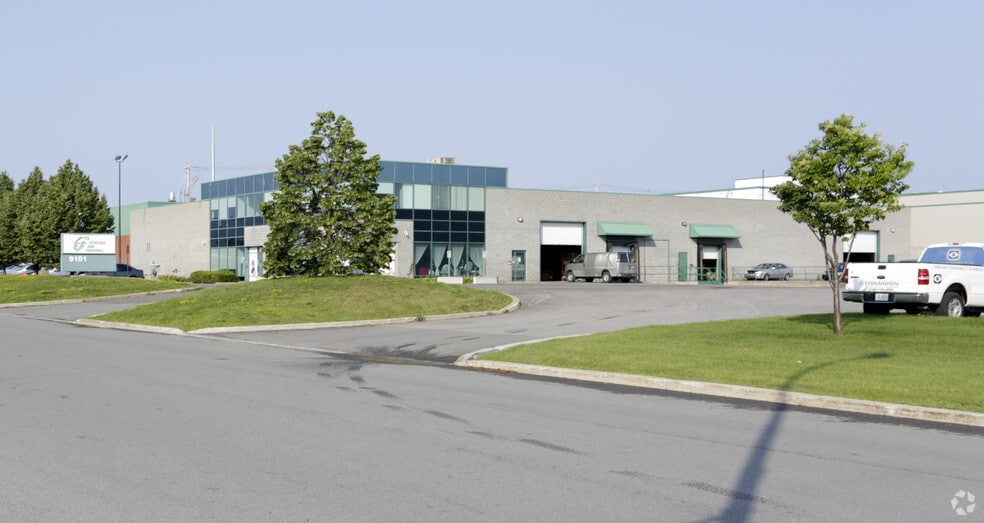 9081-9101 Rue du Parcours, Montréal, QC for sale - Building Photo - Image 2 of 5