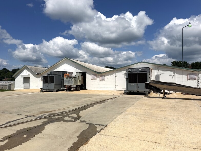 1069 Newark Rd, Toughkenamon, PA for sale - Building Photo - Image 2 of 5
