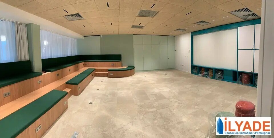 Bureau dans Aix-en-Provence à louer - Photo du bâtiment - Image 3 de 8