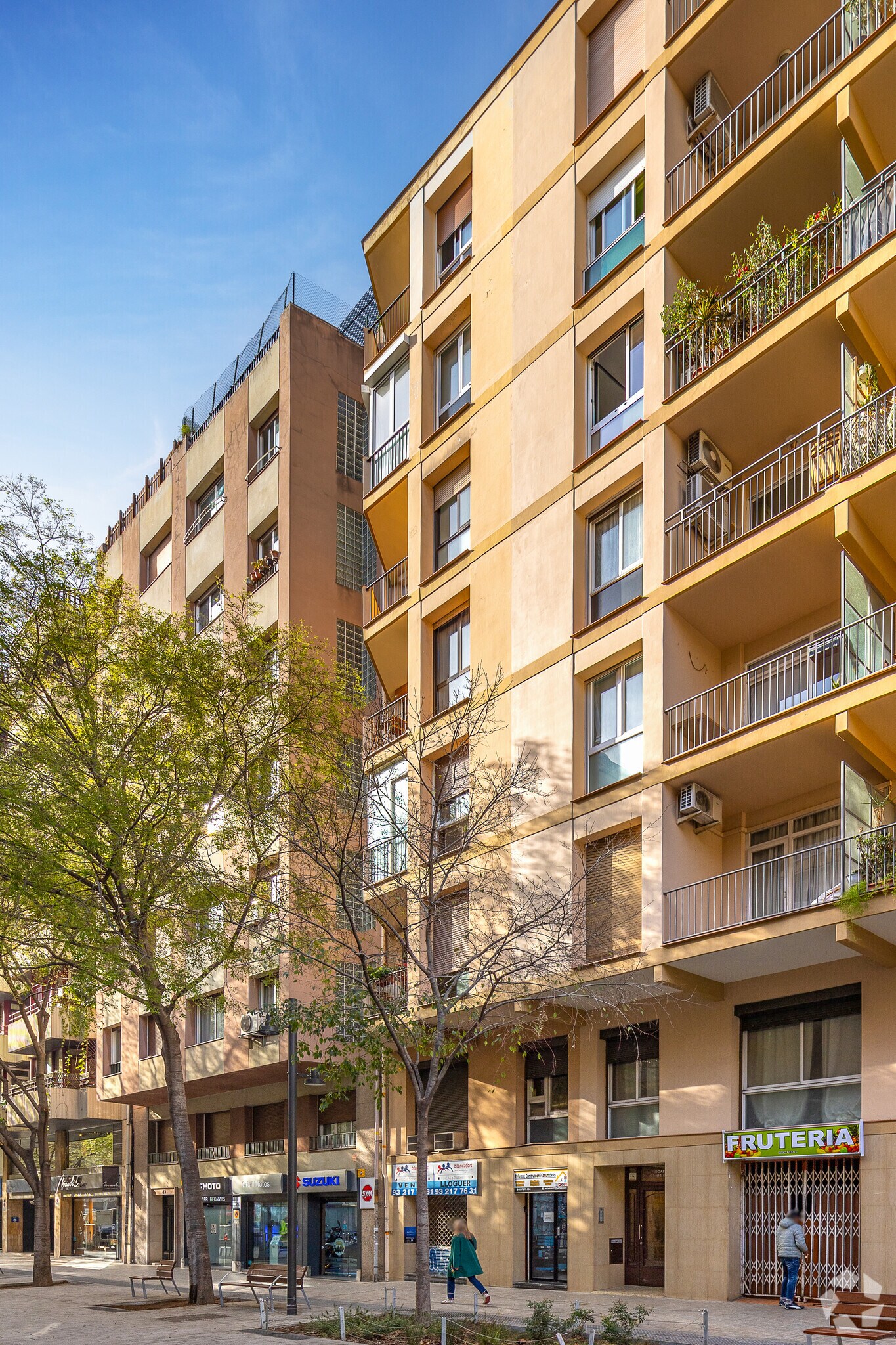 Multifamily in Barcelona, Barcelona for sale Primary Photo- Image 1 of 3