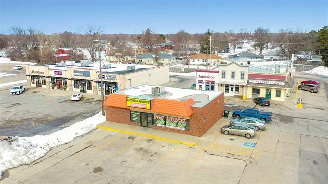 2322 23rd St, Columbus, NE à vendre - Photo du bâtiment - Image 3 de 6
