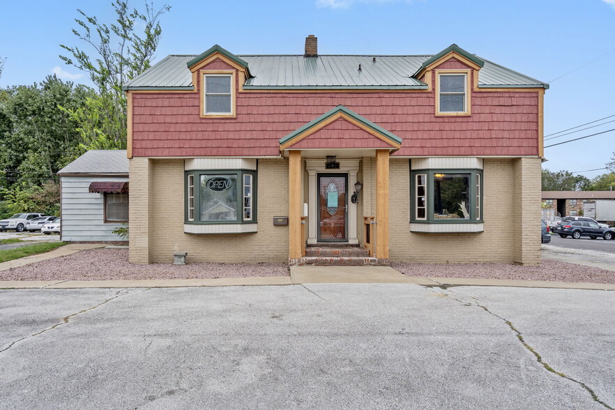 703 S Glenstone Ave, Springfield, MO for sale - Building Photo - Image 1 of 17