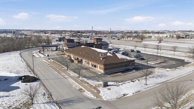 More details for 3315 SW Williams Blvd, Cedar Rapids, IA - Retail for Lease