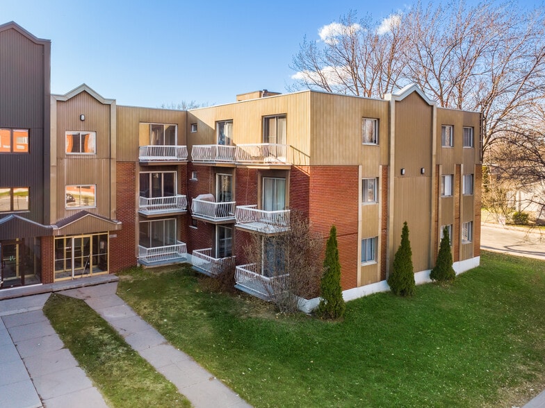 12081 Rue De Montigny, Montréal, QC for sale - Primary Photo - Image 1 of 10