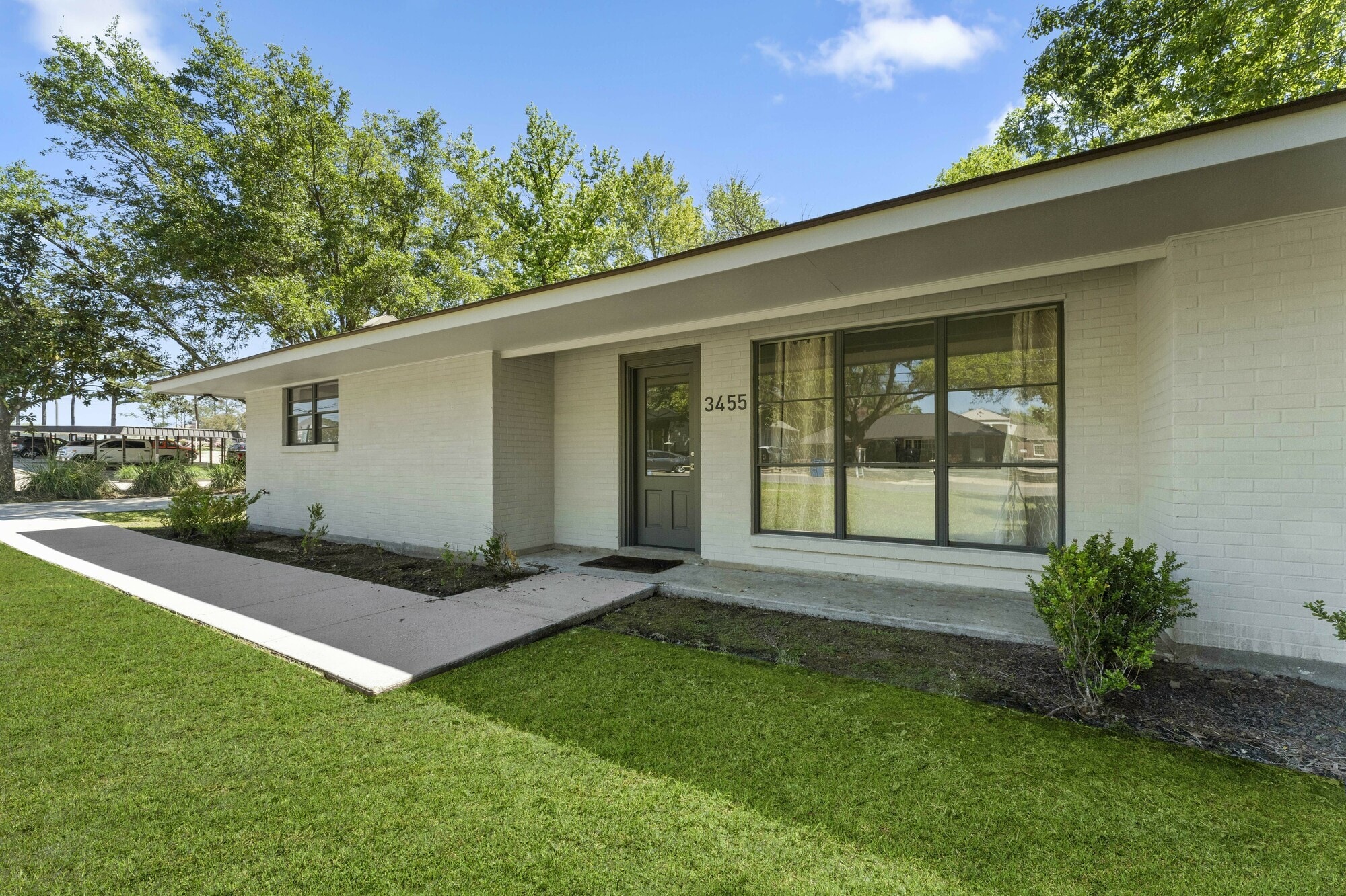 3455 Brentwood Dr, Baton Rouge, LA for lease Primary Photo- Image 1 of 12