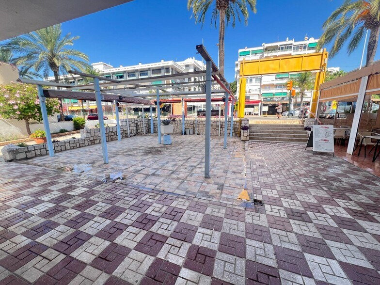 de Antonio, 17, Benalmádena, Málaga à vendre - Photo du bâtiment - Image 3 de 29