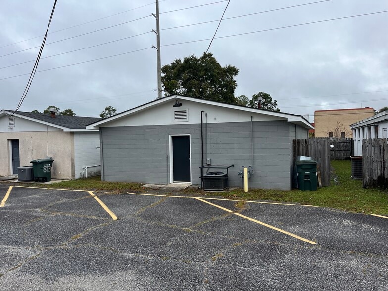 815 E 66th St, Savannah, GA for lease - Building Photo - Image 2 of 9