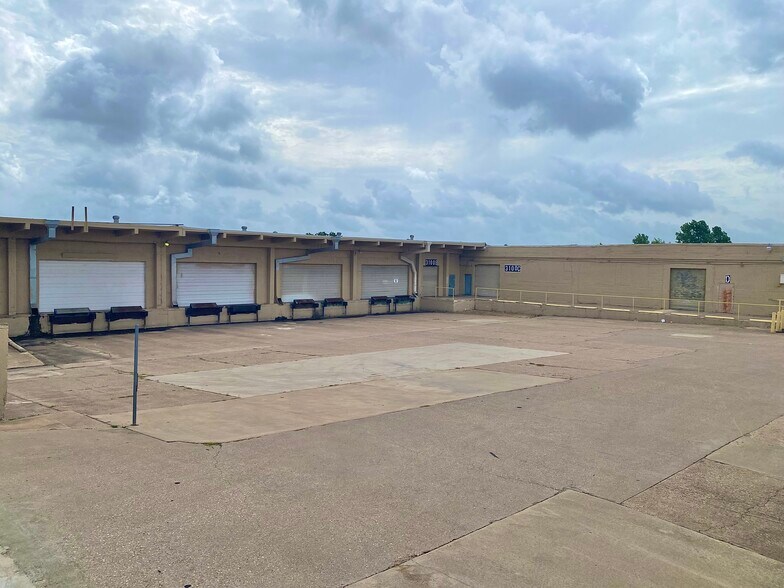 3022 Franklin Ave, Waco, TX for lease - Building Photo - Image 3 of 7