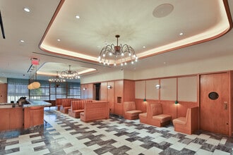 8899 Beverly Blvd, West Hollywood, CA for lease Interior Photo- Image 2 of 8