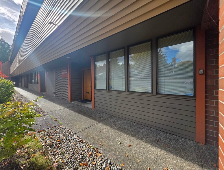 3516 S 47th St, Tacoma, WA à louer - Photo du bâtiment - Image 2 de 12