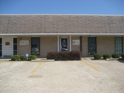 1945 E 70th St, Shreveport, LA for lease Building Photo- Image 1 of 18