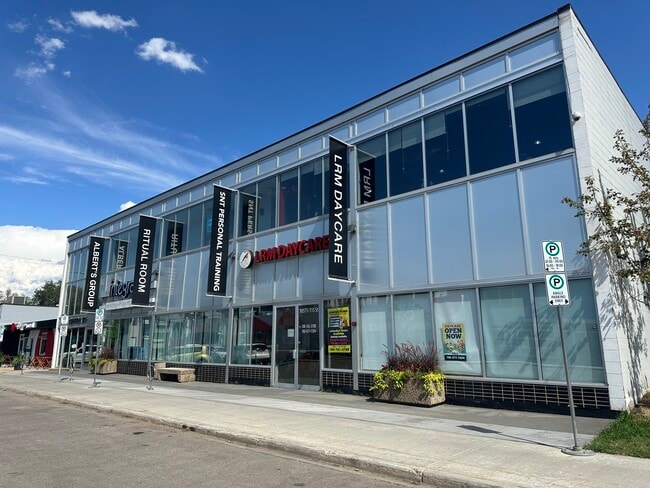 More details for 10575-10583 115th St, Edmonton, AB - Retail, Flex for Lease
