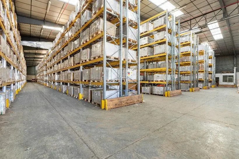 Industrial in Le Blanc-Mesnil for lease - Building Photo - Image 2 of 7