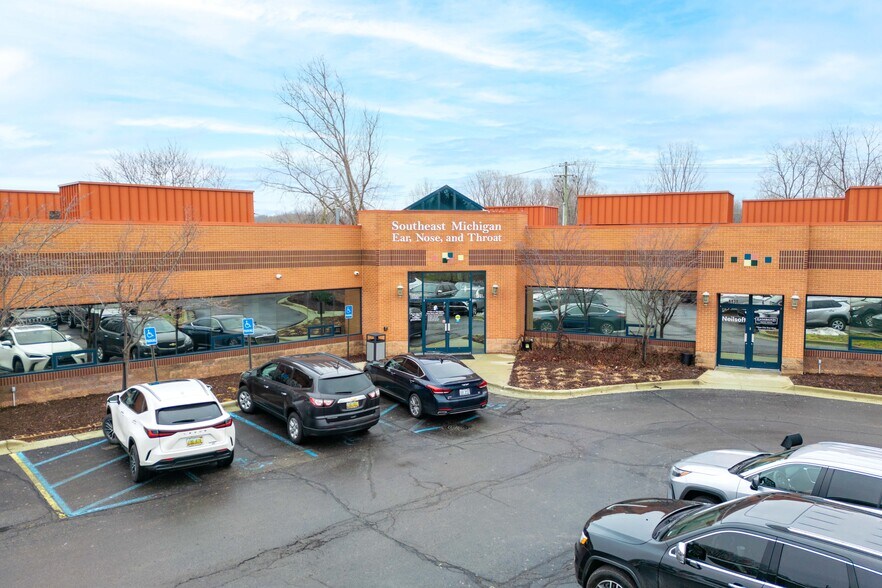 6810-6850 N Haggerty Rd, Canton Township, MI for lease - Primary Photo - Image 1 of 15