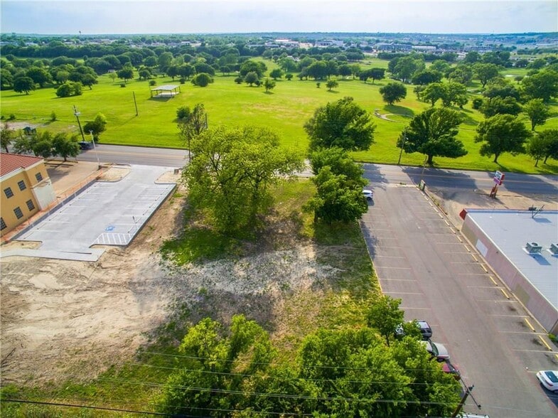 3033 Lackland Rd, Fort Worth, TX for sale - Building Photo - Image 2 of 4