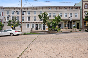 303-313 Mill St, Belvidere NJ - Services immobiliers commerciaux