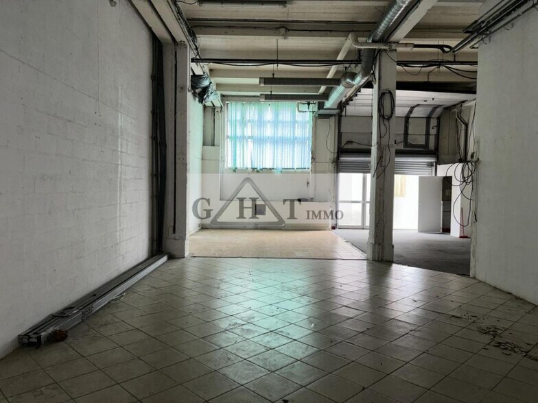 Industrial in Saint-Maur-des-Fossés for lease - Interior Photo - Image 2 of 6