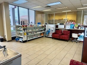 9210 Church St, Manassas, VA for lease Interior Photo- Image 2 of 8