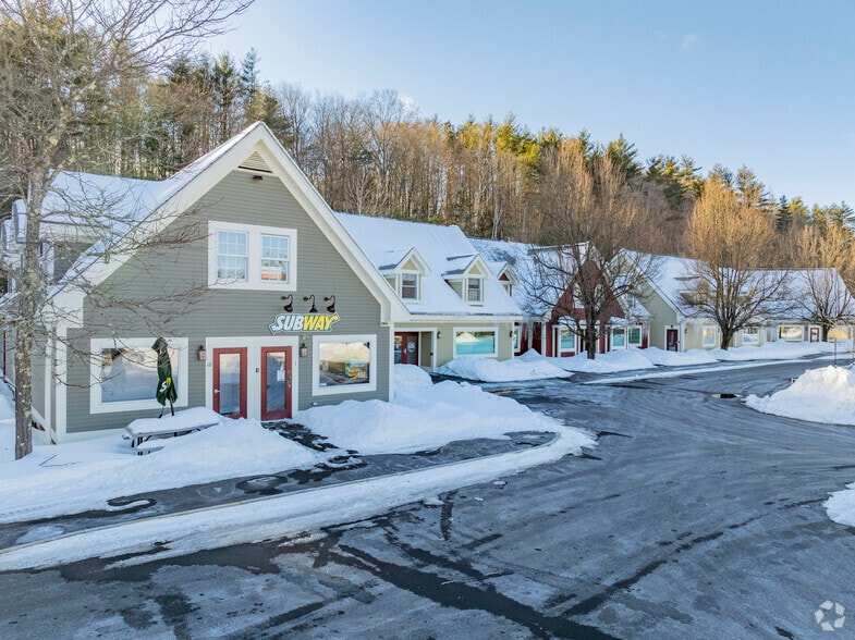 425 S Stark Hwy, Weare, NH for sale - Building Photo - Image 3 of 11